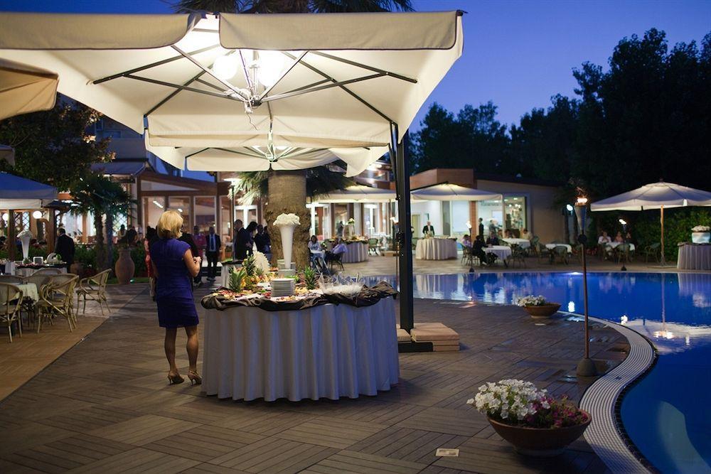 Hotel Acquario Vasto Exterior photo