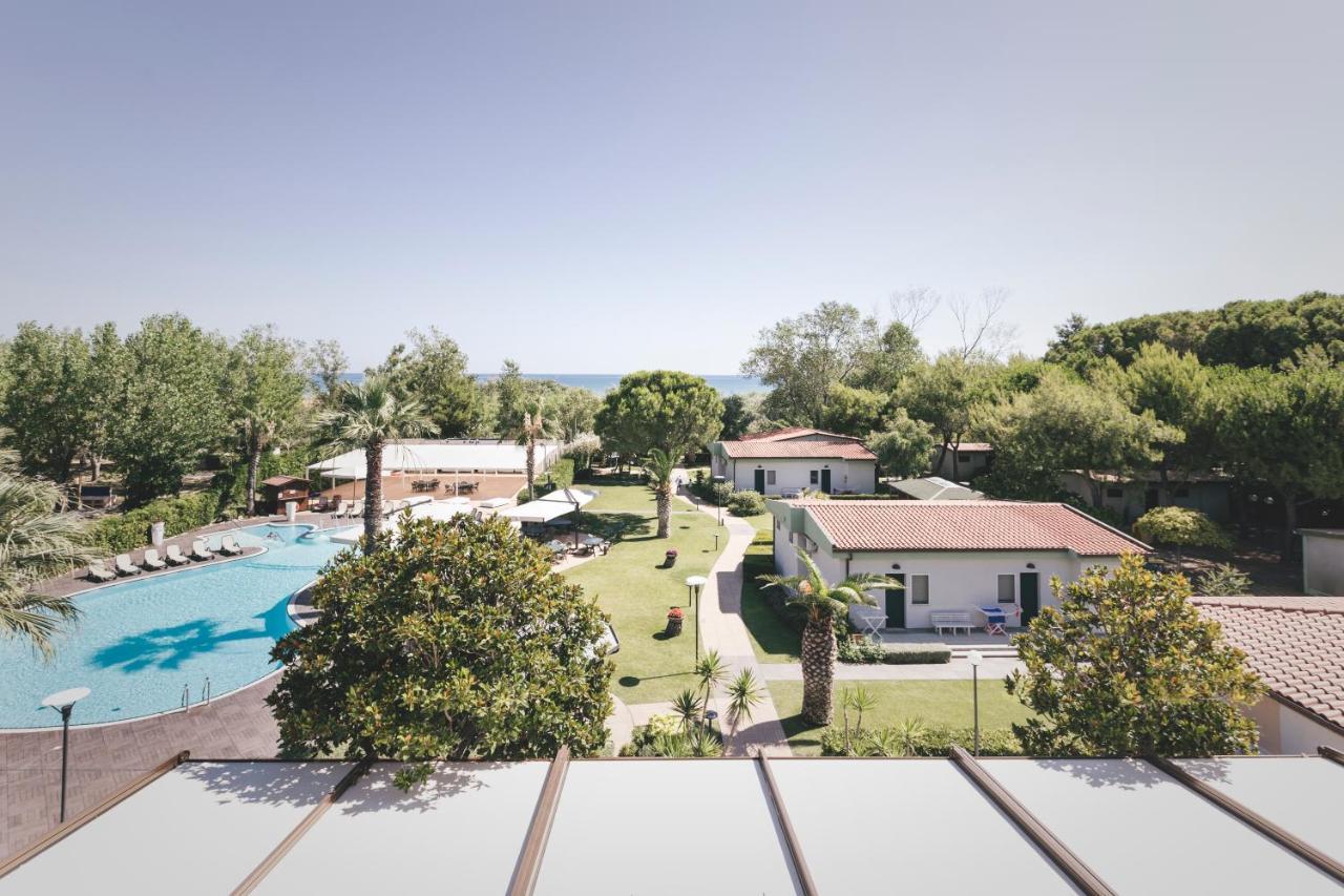 Hotel Acquario Vasto Exterior photo